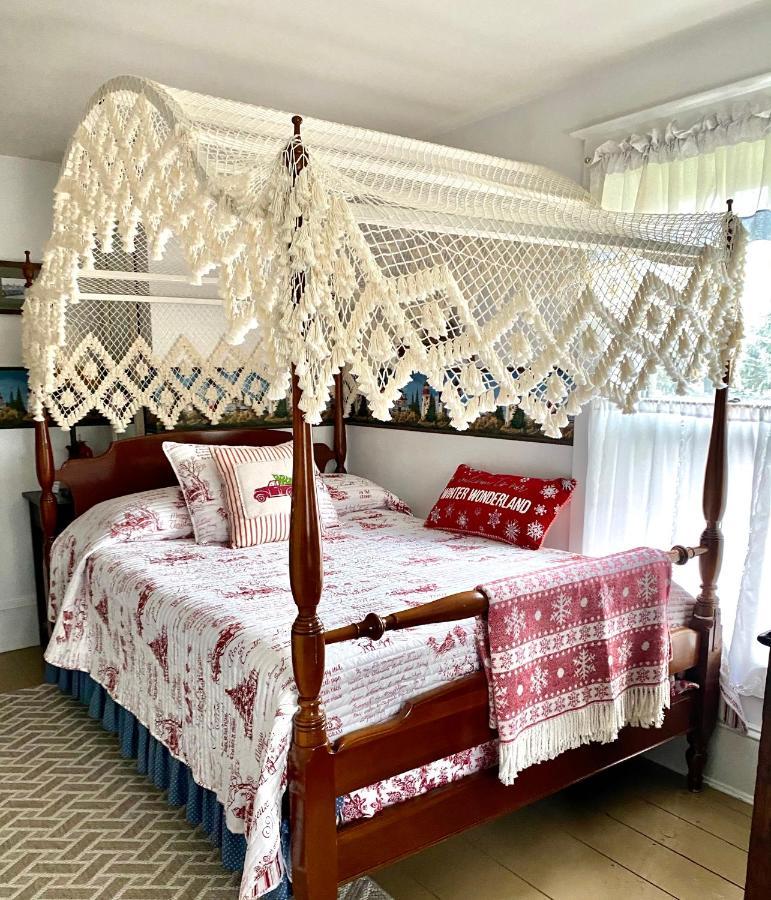 The Bella Ella Bed And Breakfast Canandaigua Exterior foto