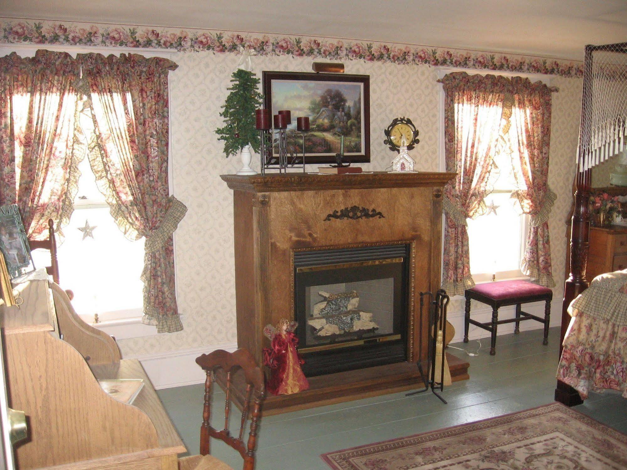 The Bella Ella Bed And Breakfast Canandaigua Exterior foto